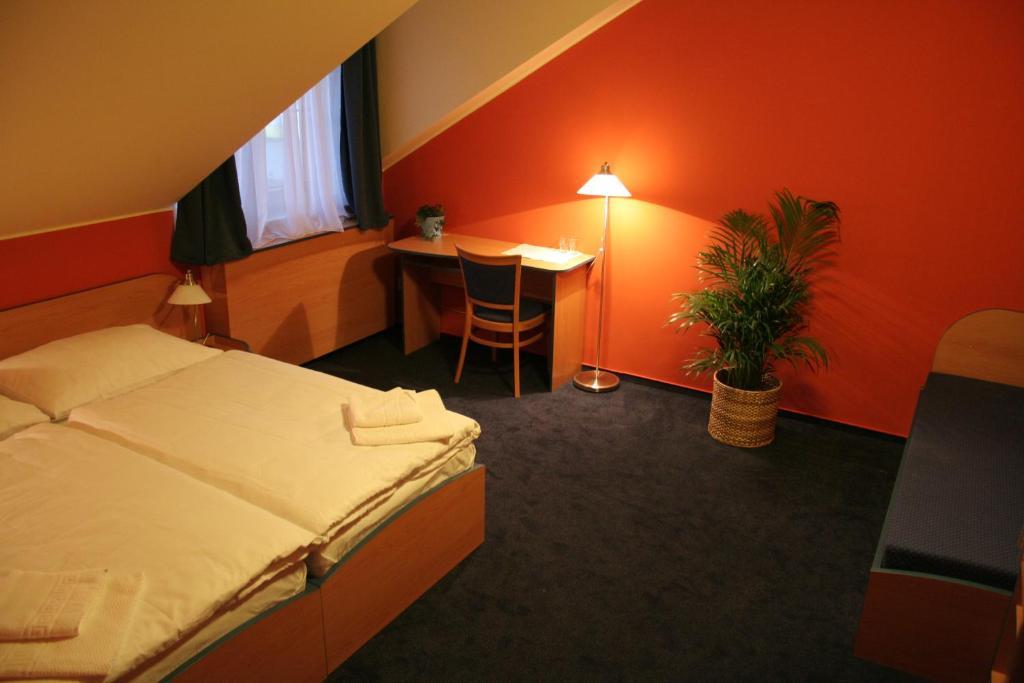 Hotel U Milina מראה חיצוני תמונה